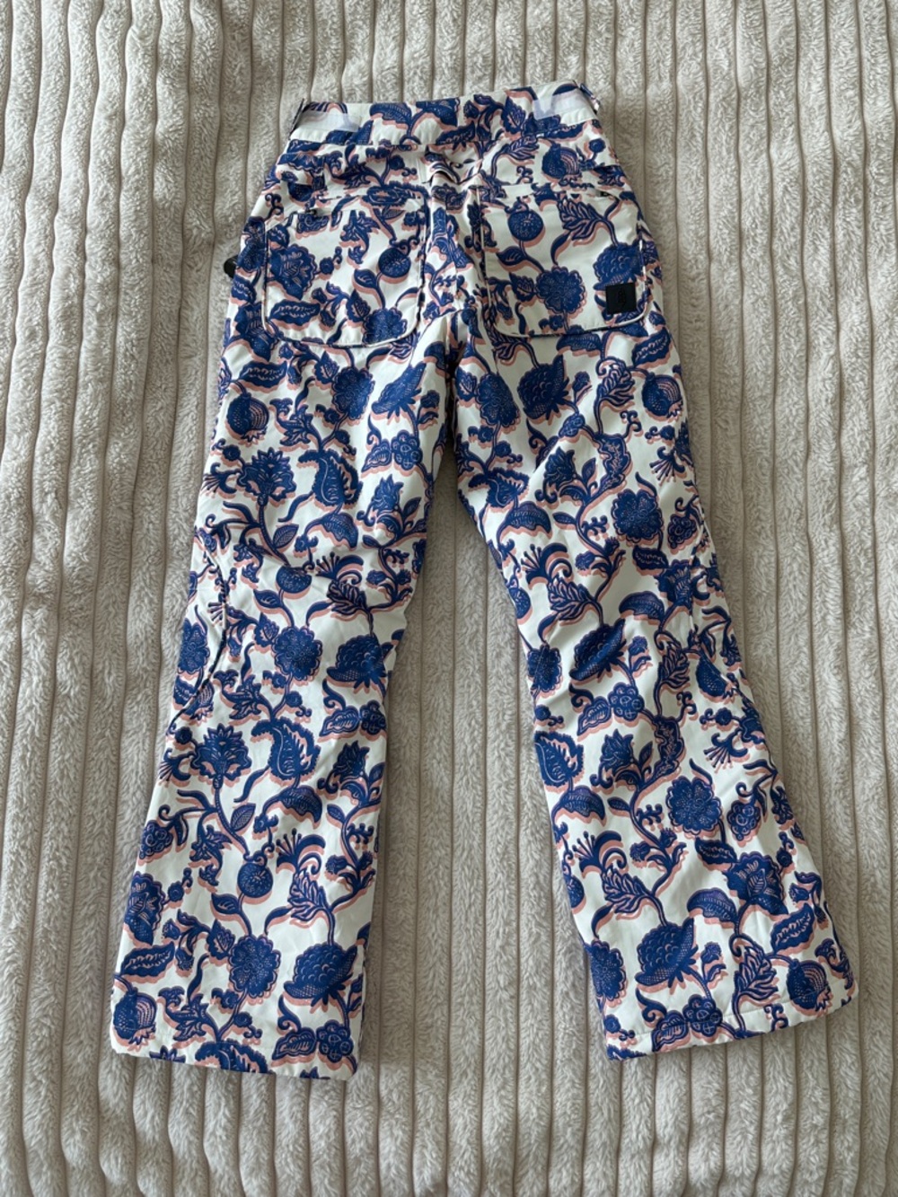 NWT Free People Floral Print Snow Pants | Blue Pink White Ski Snowboard Pant - Picture 10 of 17